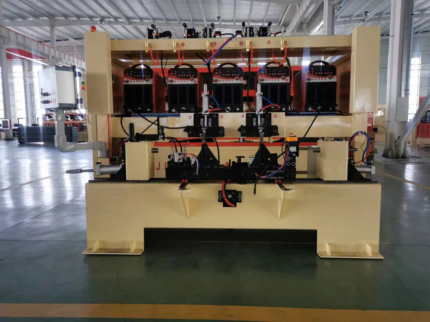 脚手架立杆焊接机